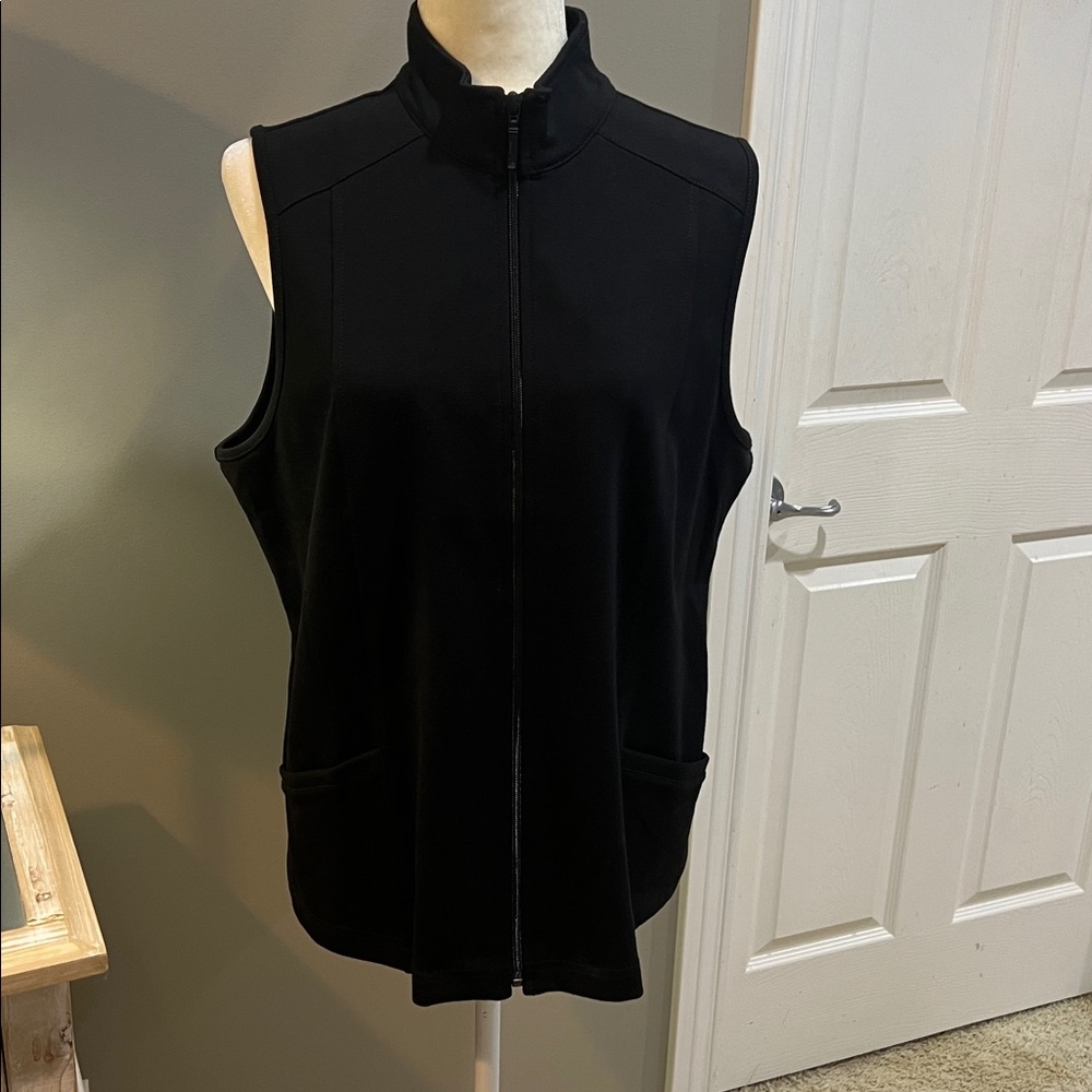 CHICO’S Weekends Zip Front Vest - Size 2